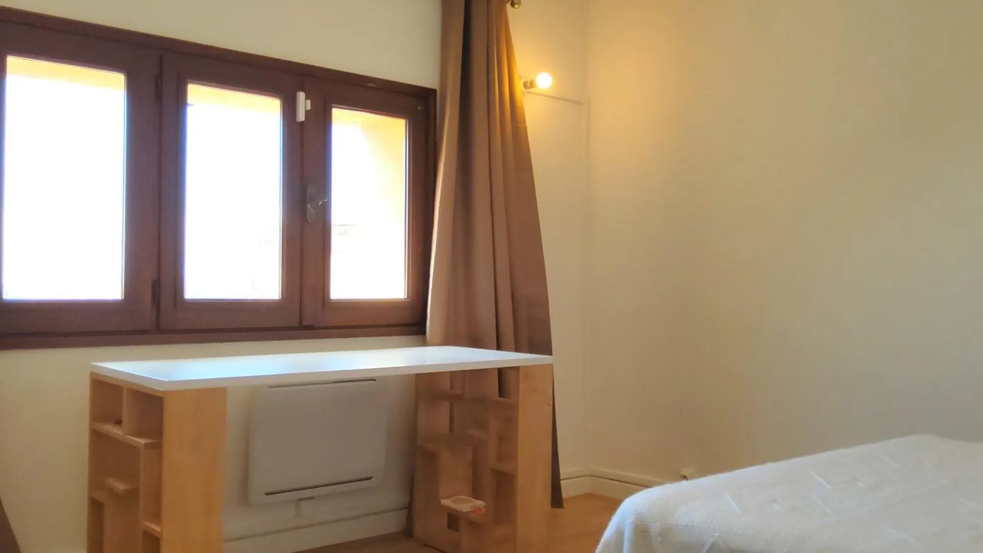Apartment Bright T2 Near City Center Frejus